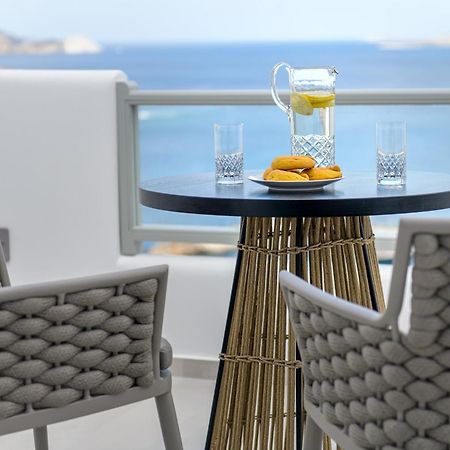 Vivere Luxury Suites Pera Gyalos Buitenkant foto