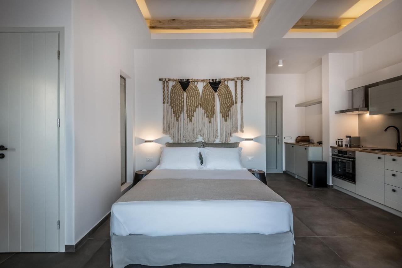Vivere Luxury Suites Pera Gyalos Buitenkant foto
