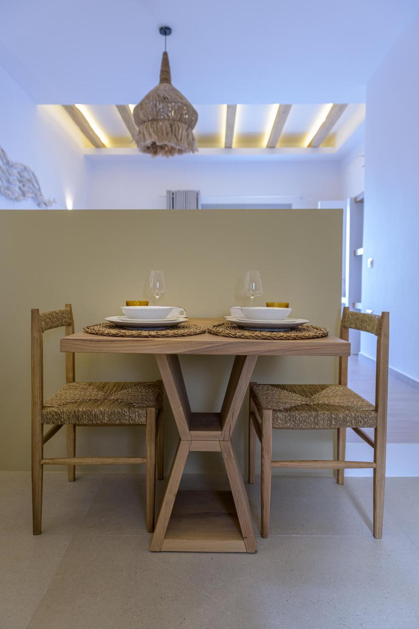 Vivere Luxury Suites Pera Gyalos Buitenkant foto